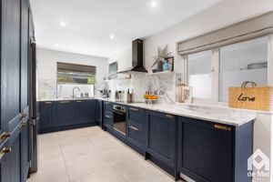 Photo 18- click for photo gallery